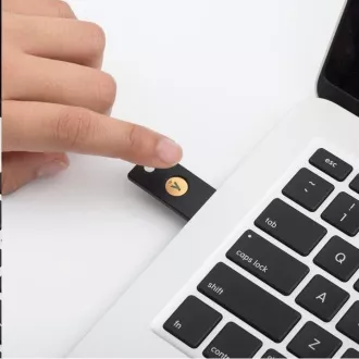YubiKey 5 NFC - USB-A, kulcs / token többtényezős hitelesítéssel (NFC, MIFARE), OpenPGP és Smart Card támogatás (2FA)