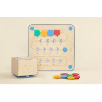 Cubetto interaktív robot