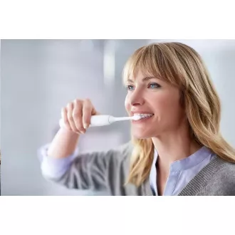 Philips HX6857/28 Sonicare ProtectiveClean 5100 fogkefe, 62000 rezgés/perc, 3 üzemmód, időzítő, tok, fehér színű