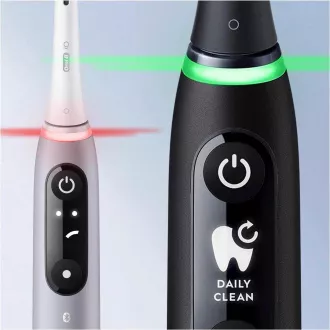 Oral-B iO6 elektromos fogkefe, mágneses, 5 üzemmód, kijelző, mesterséges intelligencia, időzítő, fekete színű