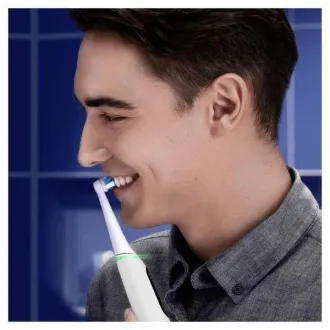 Oral-B iO Series 6s elektromos fogkefe, időzítő, nyomásérzékelő, 5 program, Oral-B alkalmazás, fehér színű Oral-B iO Series 6s elektromos fogkefe, időzítő, nyomásérzékelő, 5 program, Oral-B alkalmazás, fehér színű
