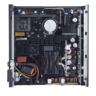 ADATA XPG tápegység CORE REACTOR II VE 750W, 80  GOLD, teljesen moduláris, ATX 3.1