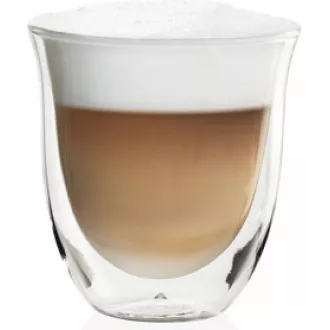 Egy pohár kapucsínó DE'LONGHI