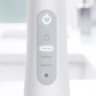 AQUACARE 6 A SZAKÉRTŐI SZÁJNAK. SPRCHA ORAL-B