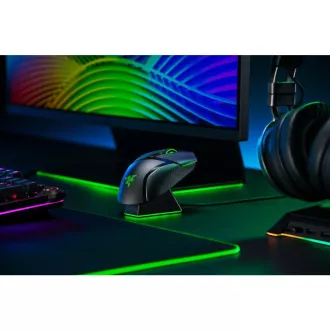 Basilisk Ultimate és egér dokkoló RAZER