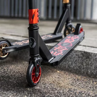 Freestyle robogó MOVINO Stunt EDGE, Fekete-piros kiadás Freestyle robogó MOVINO Stunt EDGE, Fekete-piros kiadás