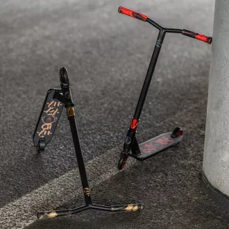 Freestyle robogó MOVINO Stunt EDGE, Fekete-piros kiadás Freestyle robogó MOVINO Stunt EDGE, Fekete-piros kiadás
