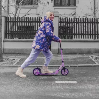 Összecsukható roller Story Civic Comfort, felfújható kerekekkel, lila Összecsukható roller Story Civic Comfort, felfújható kerekekkel, lila