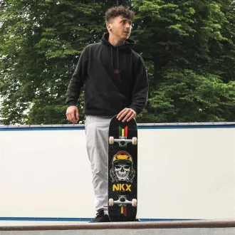 Gördeszka NKX Rasta koponya Skull