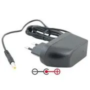 Avacom univerzális tápegység, 9 V, 2 A, 18 W, 5,5 mm × 2,1 mm-es csatlakozó, a plusz pólus középen