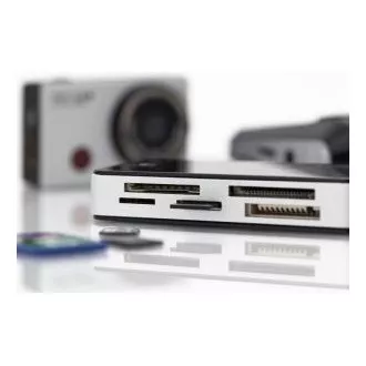 DIGITUS USB 3.0 kártyaolvasó USB 1m csatlakozókábellel MS/SD/SDHC/MiniSD/M2/CF/MD/SDXC kártya támogatása
