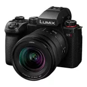Panasonic Lumix DC-S5 Mark II   Lumix S 20-60 mm f/3.5-5.6 Macro O.I.S. 24.2 Mpx, fekete