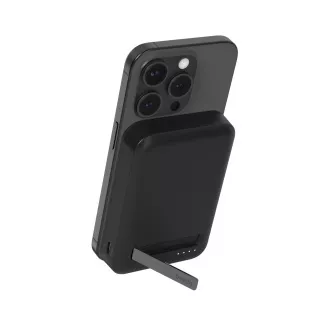 Belkin BOOST CHARGE™ Qi2 mágneses vezeték nélküli PowerBank állvánnyal, 8000mAh, 15W, Fekete