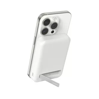 Belkin BOOST CHARGE™ Qi2 mágneses vezeték nélküli PowerBank állvánnyal, 8000mAh, 15W, fehér