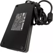 Tápegység MSI 230W 19,5V (tápkábellel együtt) GL6