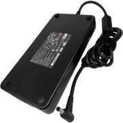 MSI 230W 19,5V hálózati adapter (hálózati kábellel együtt)