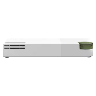 QNAP menedzselt switch QSW-M2108-2C (8x 2.5GbE RJ45 és 2x kombinált 10GbE SFP /RJ-45) QNAP menedzselt switch QSW-M2108-2C (8x 2.5GbE RJ45 és 2x kombinált 10GbE SFP /RJ-45)