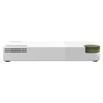 QNAP menedzselt switch QSW-M2108-2C (8x 2.5GbE RJ45 és 2x kombinált 10GbE SFP /RJ-45) QNAP menedzselt switch QSW-M2108-2C (8x 2.5GbE RJ45 és 2x kombinált 10GbE SFP /RJ-45)