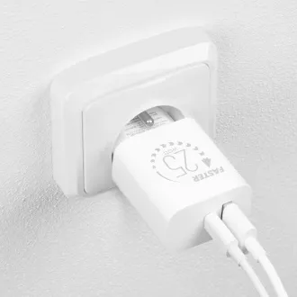Csomag:ME utazási töltő USB-A   USB-C 25W fehér